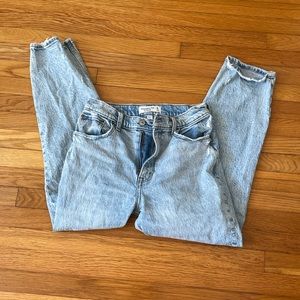Abecrombie Curve Love 90s Ultra High Rise Jeans